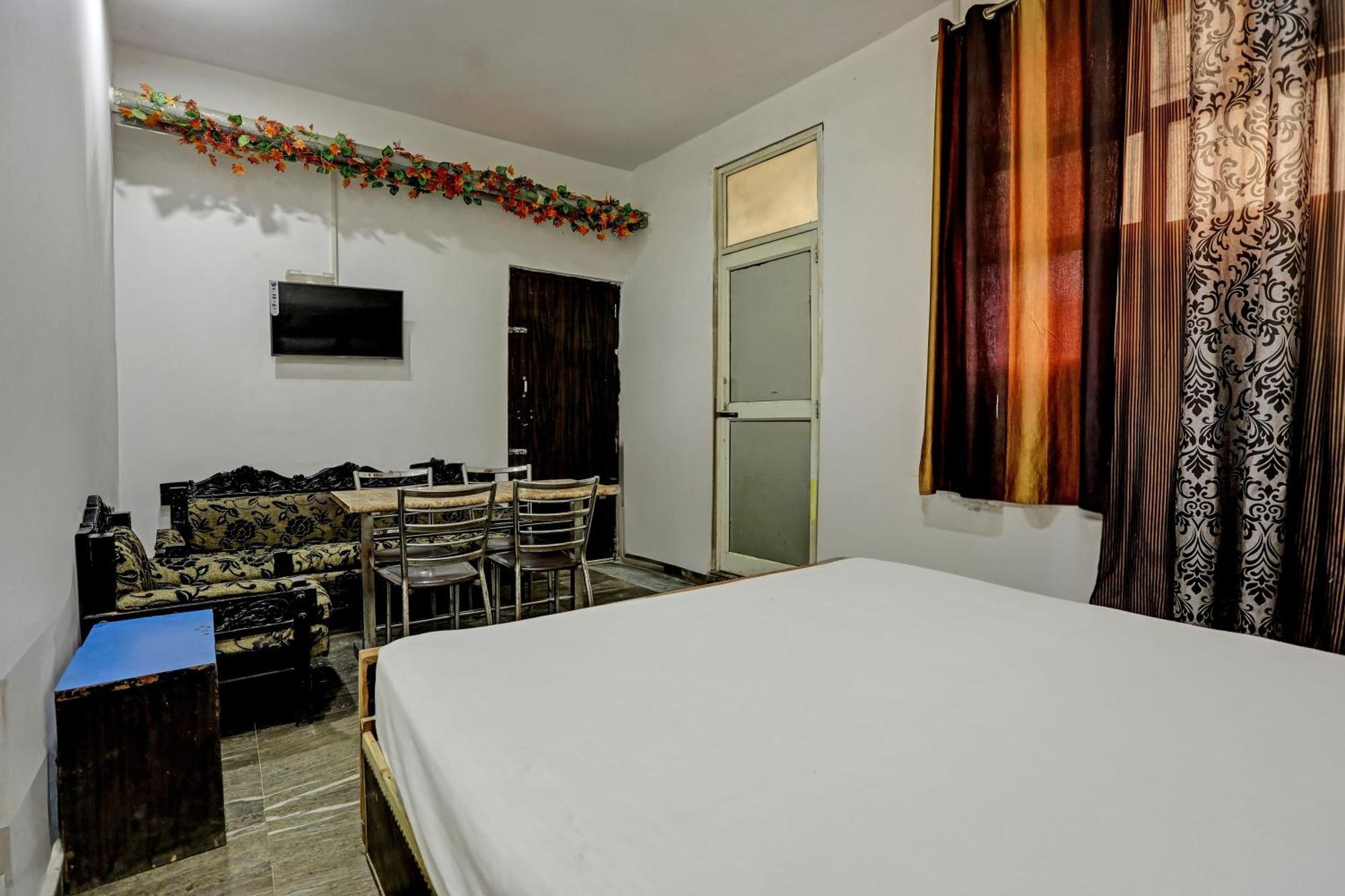 Hotel O Raaz Hotel Delhi  Exterior foto