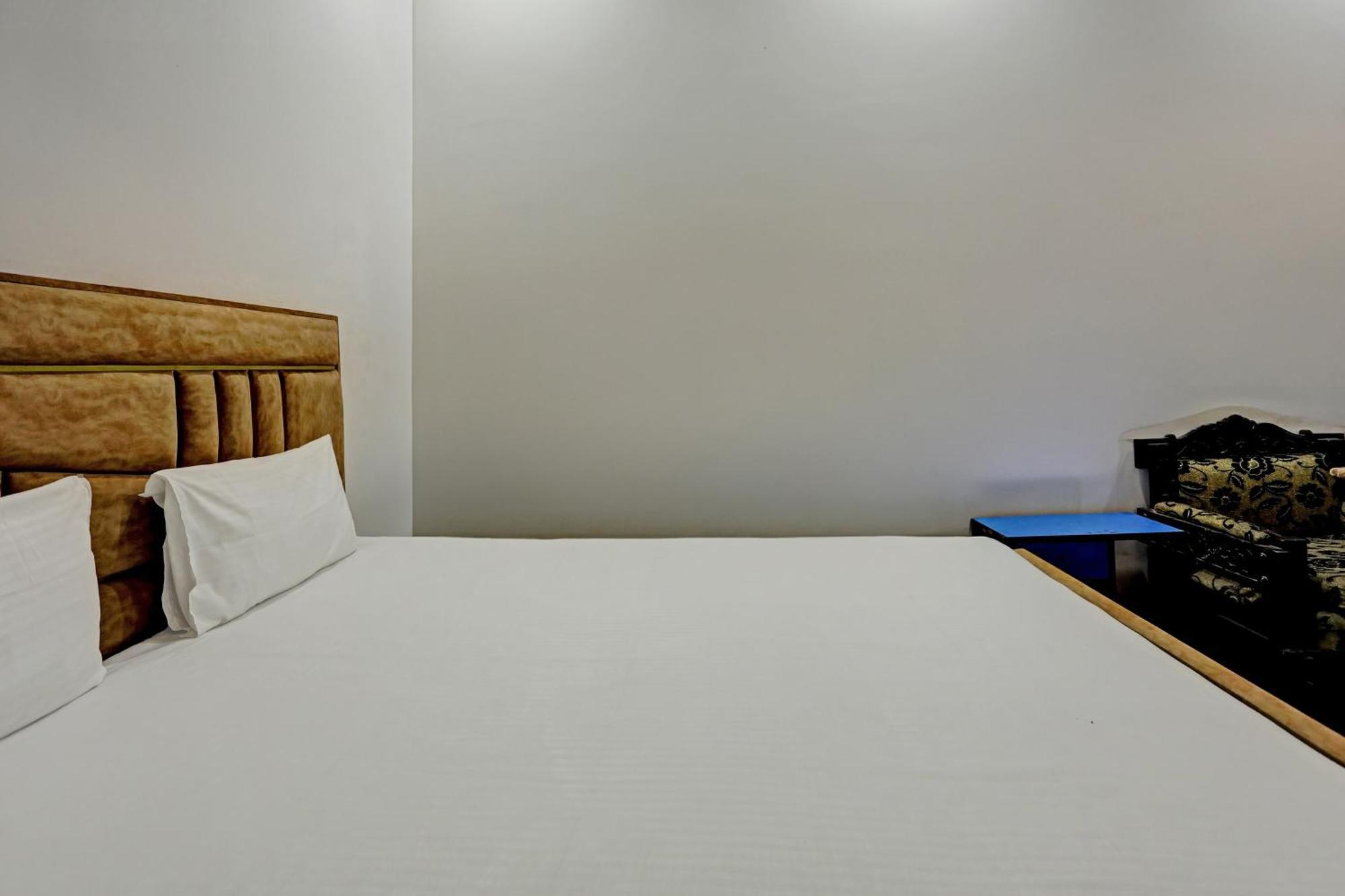 Hotel O Raaz Hotel Delhi  Exterior foto